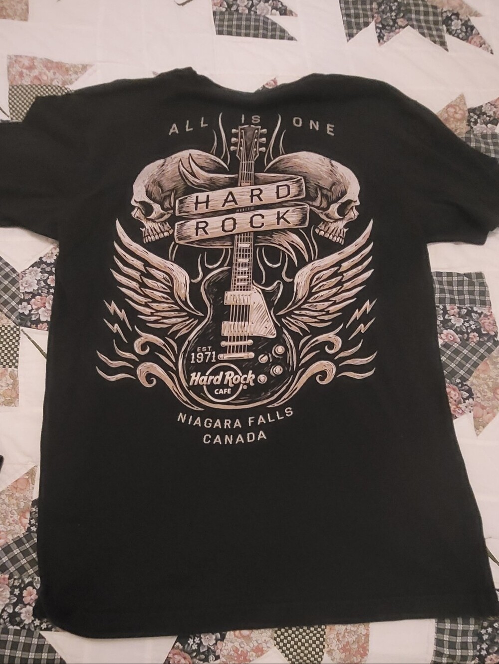 Hard Rock Cafe Black Tee with Cream Guitar & Skull Graphic